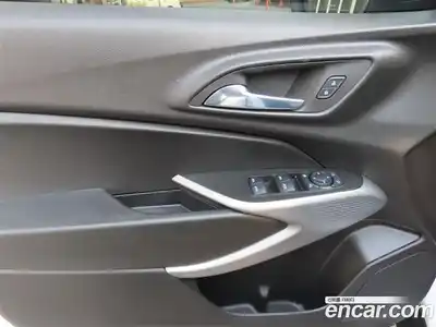 Chevrolet Trax 2024 1.2 Автомат в Москве № 673670, миниатюра 7