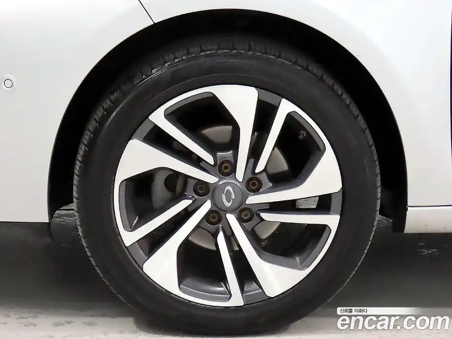 Renault SM3 2018 1.6 Автомат в Москве № 674263, фото 20