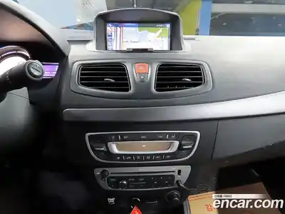 Renault SM3 2018 1.6 Автомат в Москве № 674263, миниатюра 10