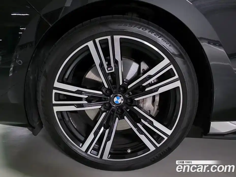 BMW i7 2024 Автомат в Москве № 674658, фото 13