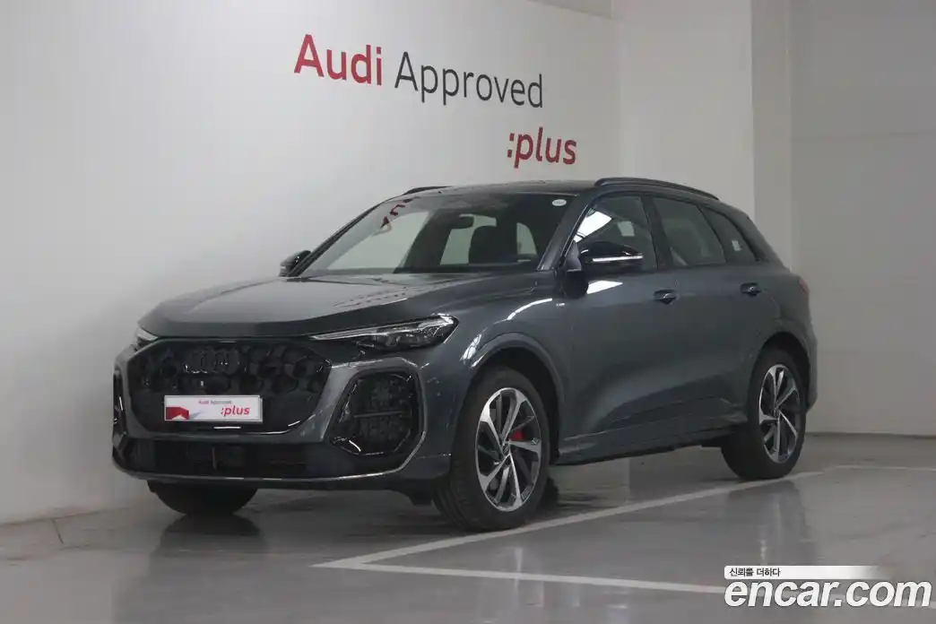 Audi Q5 2025 2.0 Автомат в Москве № 678520, фото 1