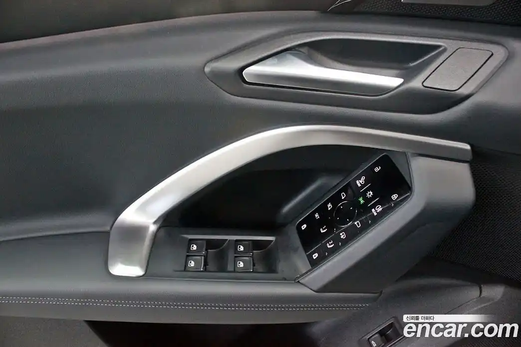 Audi Q5 2025 2.0 Автомат в Москве № 678520, фото 10