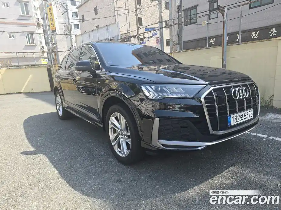 Audi Q7 2022 3.0 Автомат в Москве № 678616, фото 18