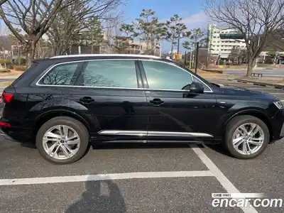 Audi Q7 2022 3.0 Автомат в Москве № 678616, миниатюра 6