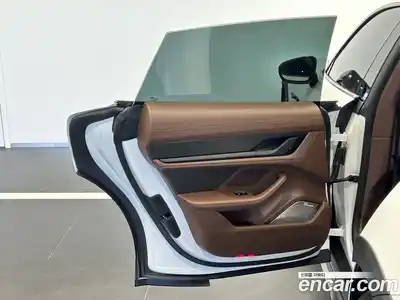 Porsche Taycan 2025 0.1 Автомат в Москве № 679363, миниатюра 8