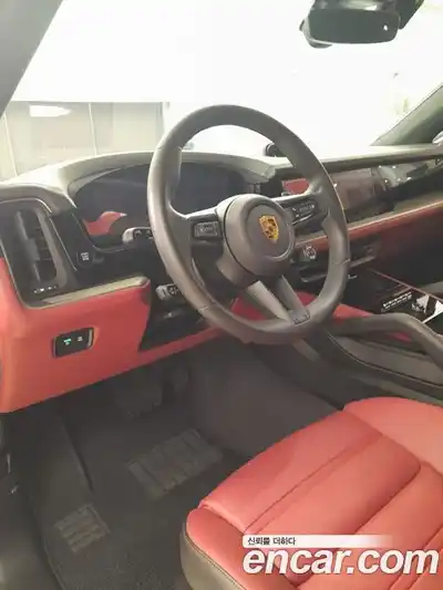 Porsche Cayenne 2024 3.0 Автомат в Москве № 679389, миниатюра 8