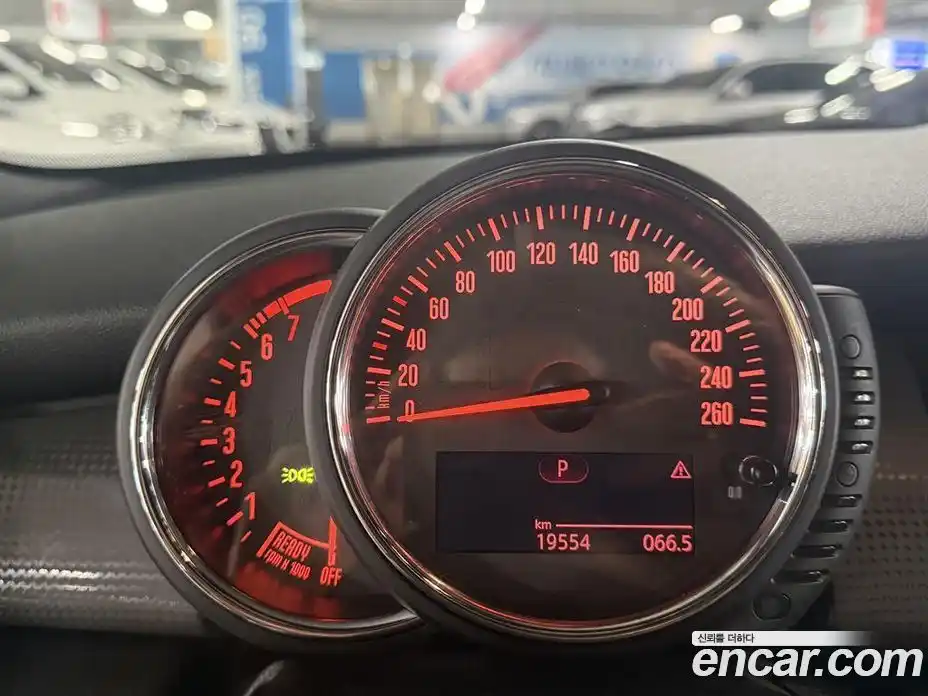 Mini Cooper 2014 1.5 Автомат в Москве № 680103, фото 16