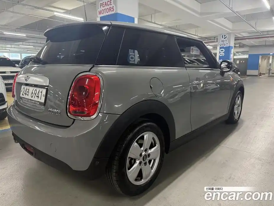 Mini Cooper 2014 1.5 Автомат в Москве № 680103, фото 4