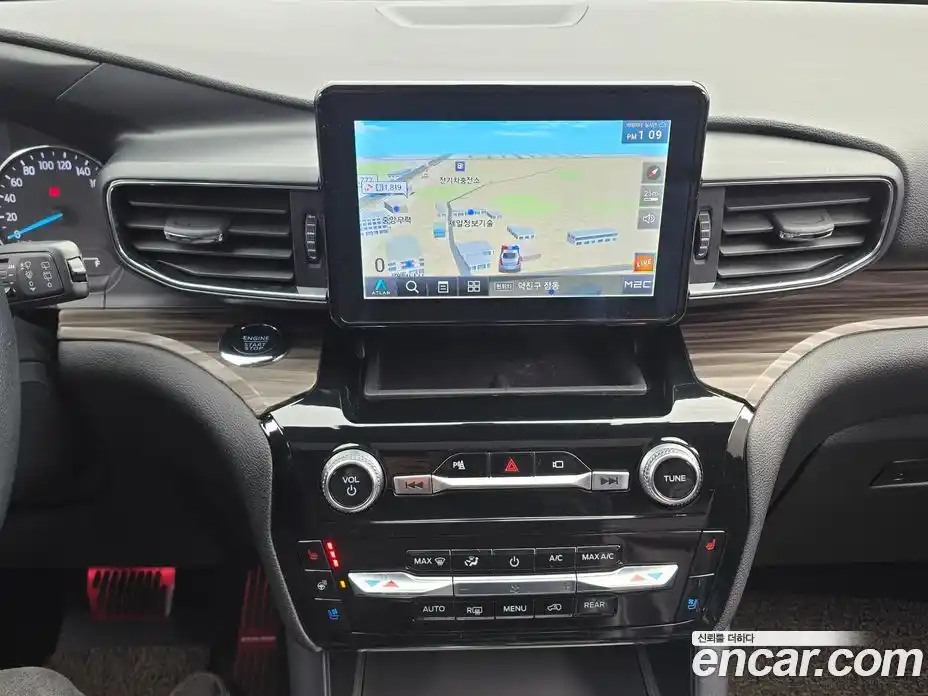 Ford Explorer 2022 2.3 Автомат в Москве № 680936, фото 13