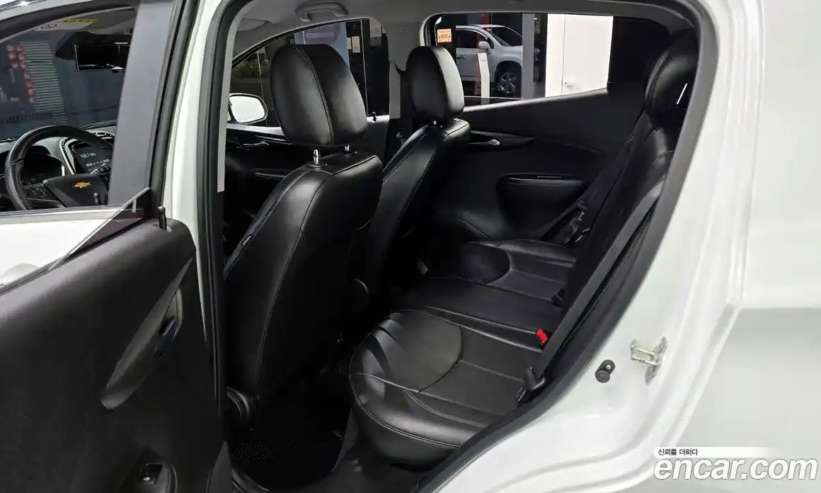 Chevrolet Spark 2016 1.0 Автомат в Москве № 77960, фото 13