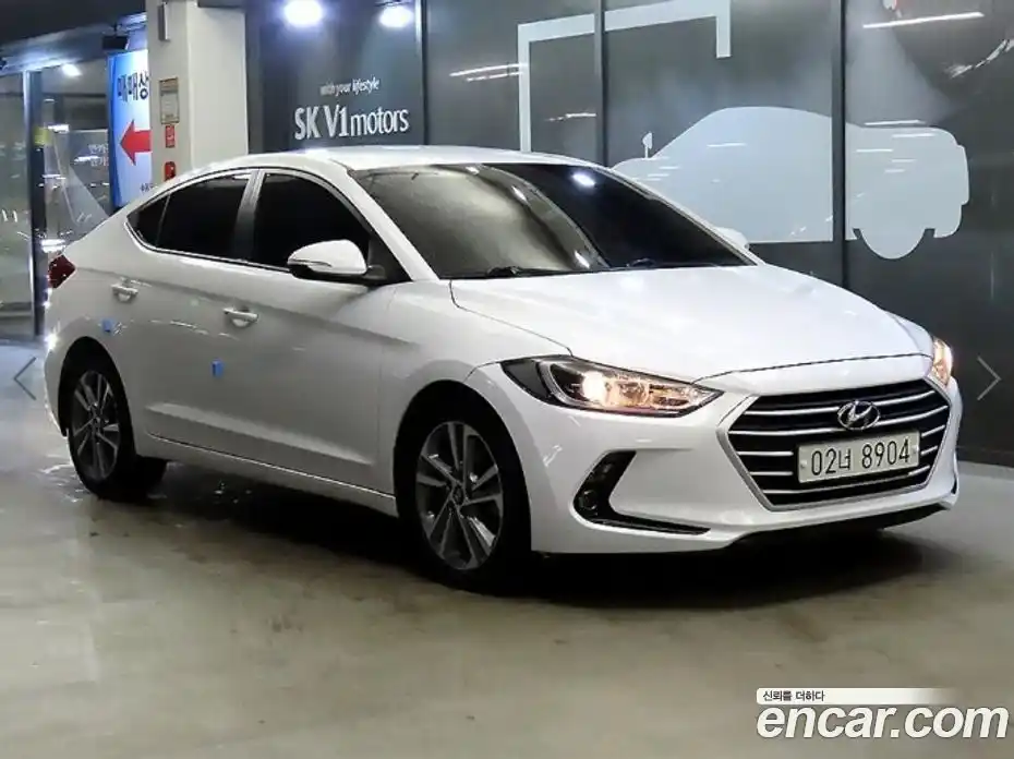 Hyundai Avante 2018 1.6 Автомат в Москве № 8635, фото 1