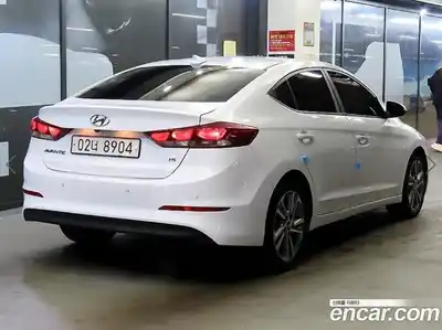 Hyundai Avante 2018 1.6 Автомат в Москве № 8635, миниатюра 4
