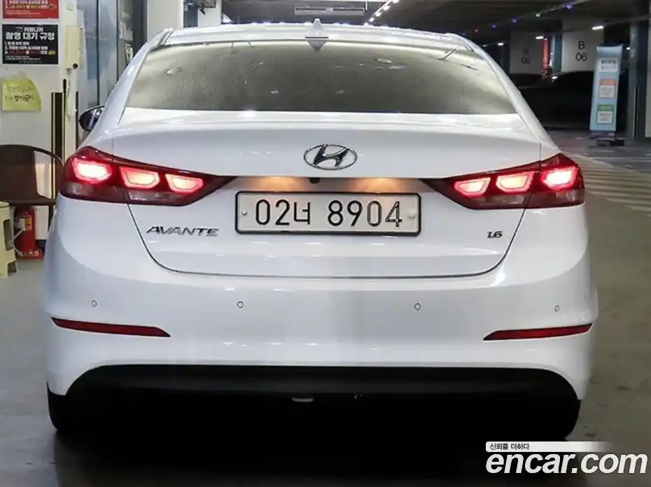 Hyundai Avante 2018 1.6 Автомат в Москве № 8635, фото 5