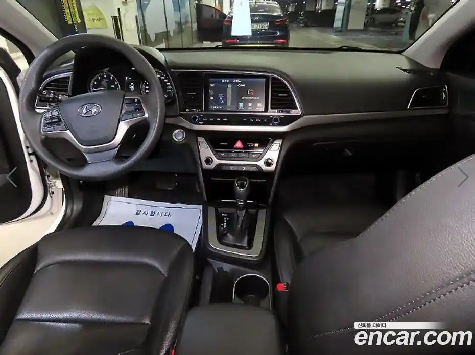 Hyundai Avante 2018 1.6 Автомат в Москве № 8635, фото 10