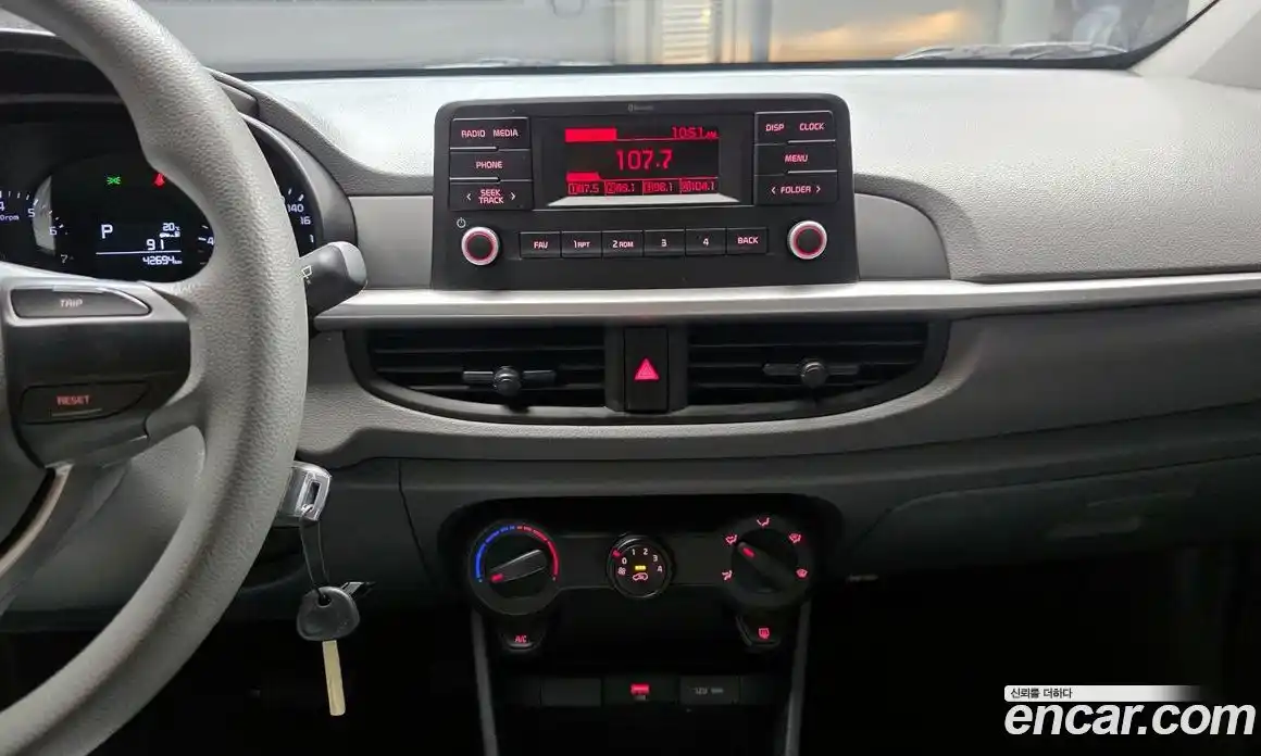 Kia Morning 2021 1.0 Автомат в Москве № 94957, фото 19