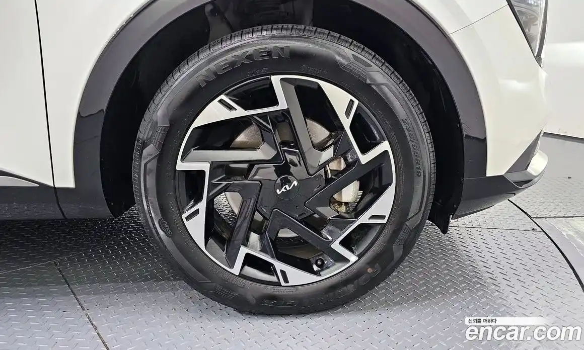 Kia Sportage 2023 1.6 Автомат в Москве № 96454, фото 5