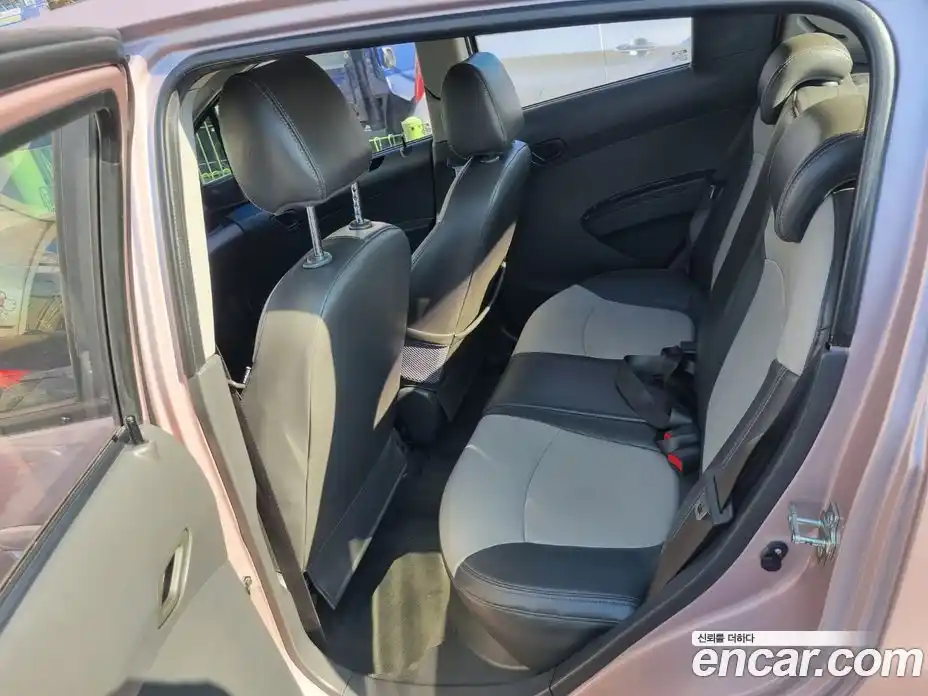 Chevrolet Spark 2012 1.0 Автомат в Москве № 104027, фото 11