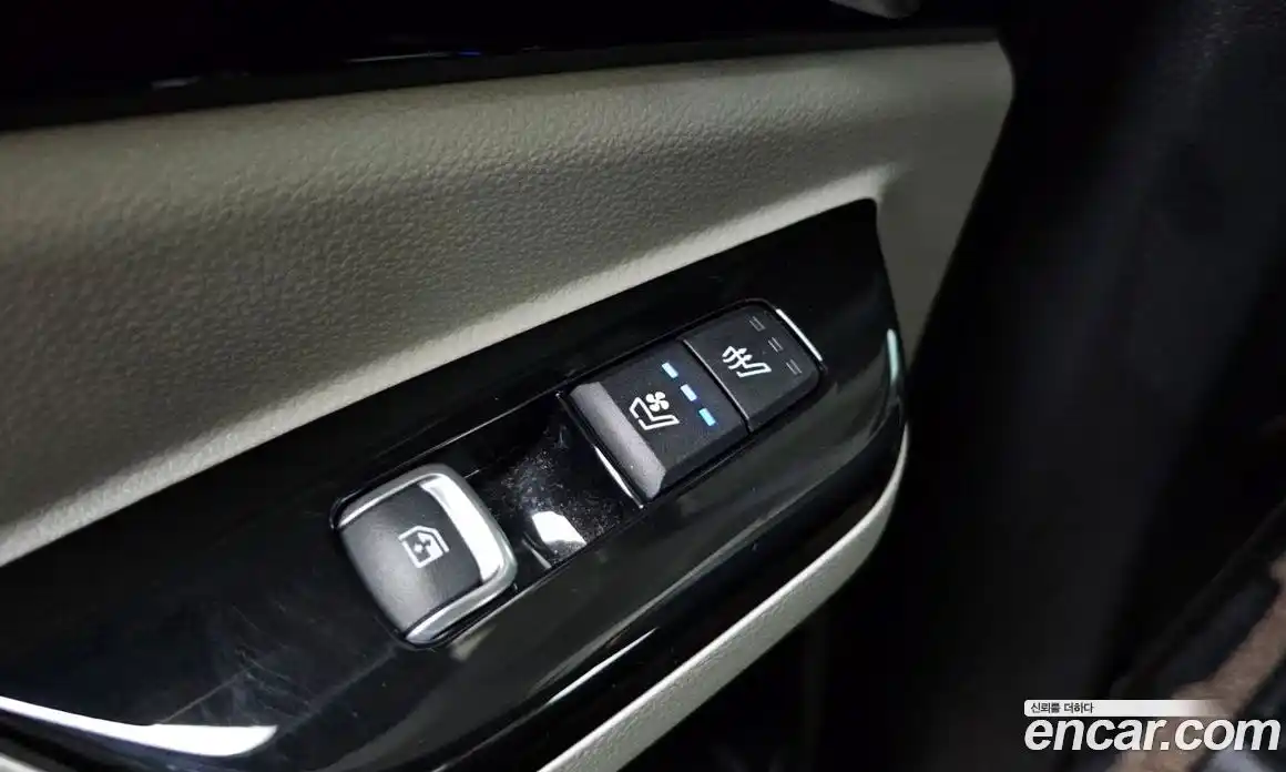 Kia Canival 2023 2.2 Автомат в Москве № 108132, фото 17