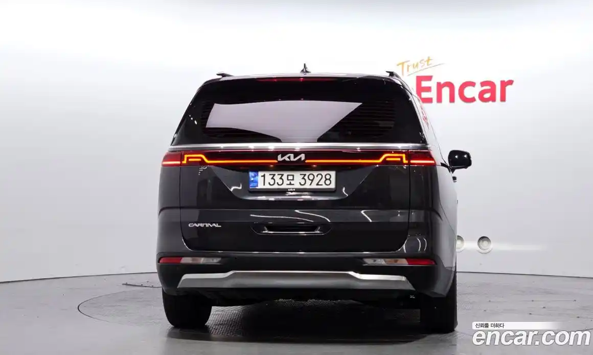 Kia Canival 2023 2.2 Автомат в Москве № 108132, фото 4