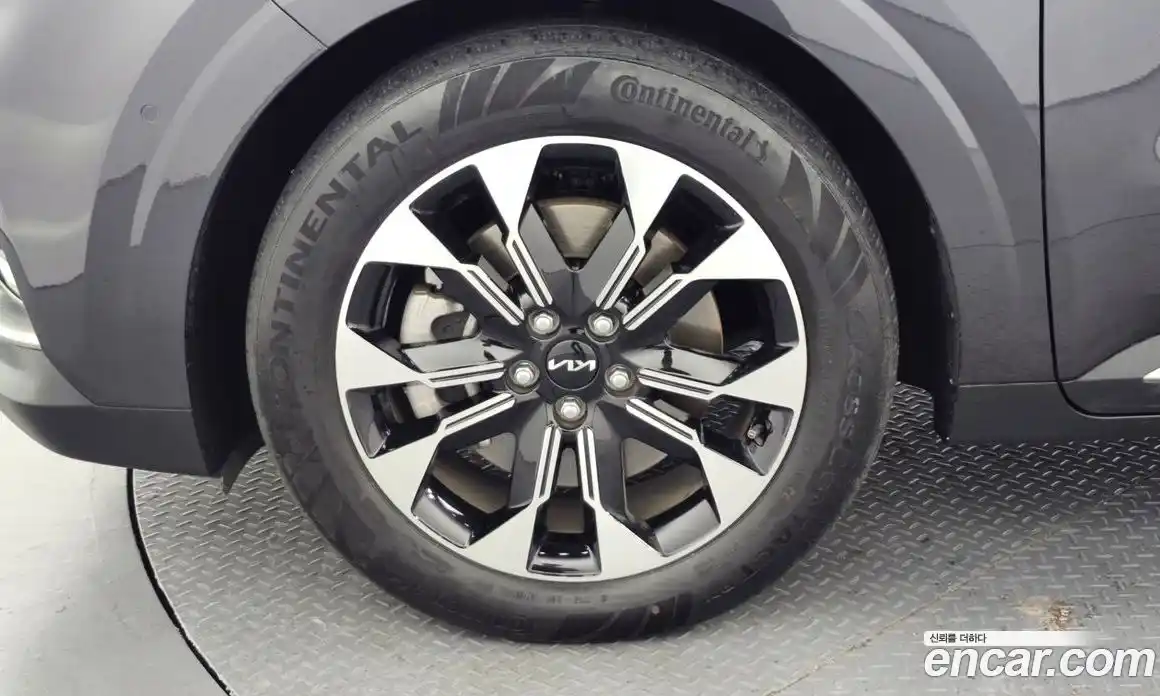 Kia Canival 2023 2.2 Автомат в Москве № 108132, фото 5