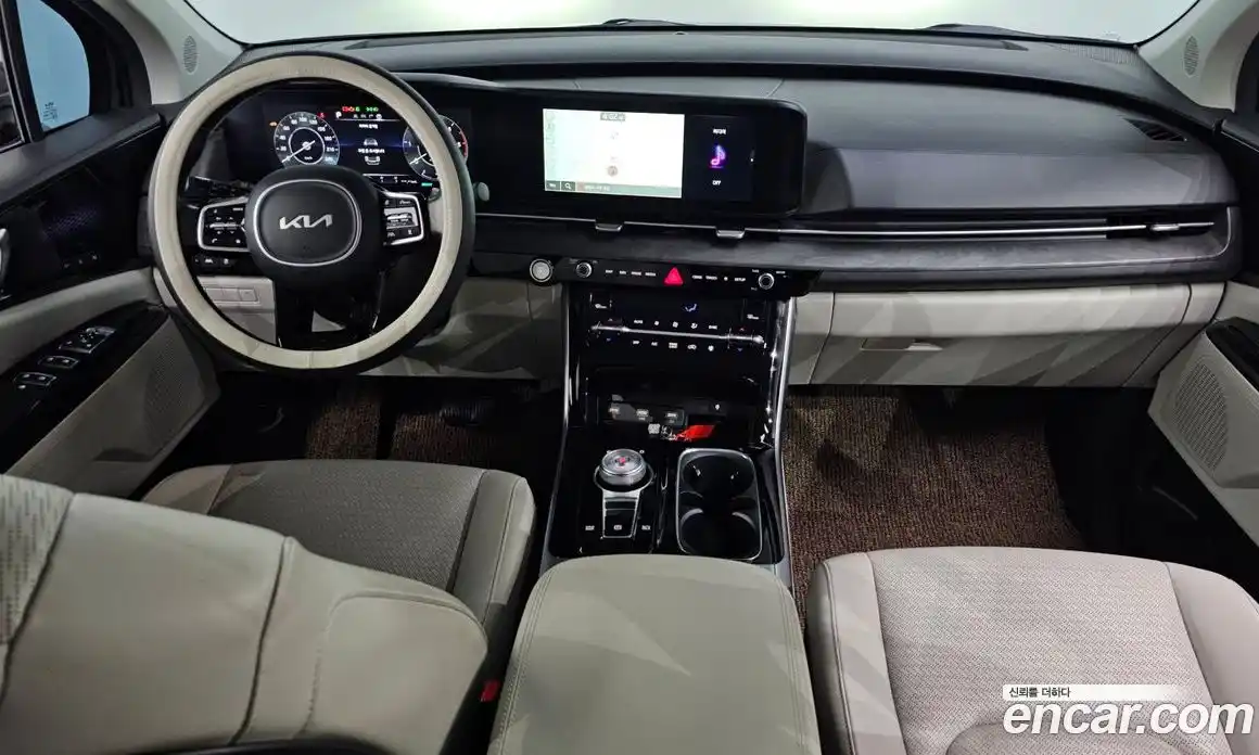 Kia Canival 2023 2.2 Автомат в Москве № 108132, фото 7