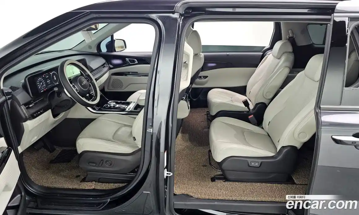 Kia Canival 2023 2.2 Автомат в Москве № 108132, фото 10