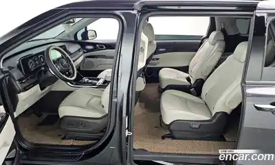 Kia Canival 2023 2.2 Автомат в Москве № 108132, миниатюра 10