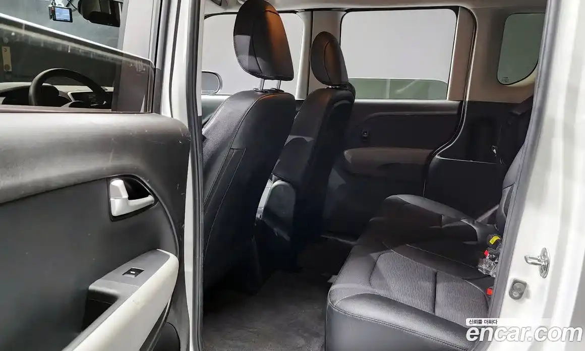 Kia Ray 2022 1.0 Автомат в Москве № 108487, фото 12