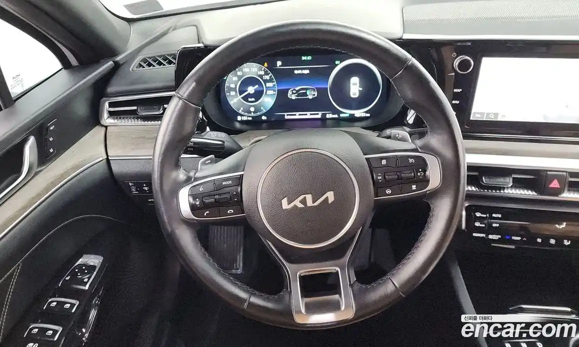 Kia K5 2023 2.0 Автомат в Москве № 108739, фото 13