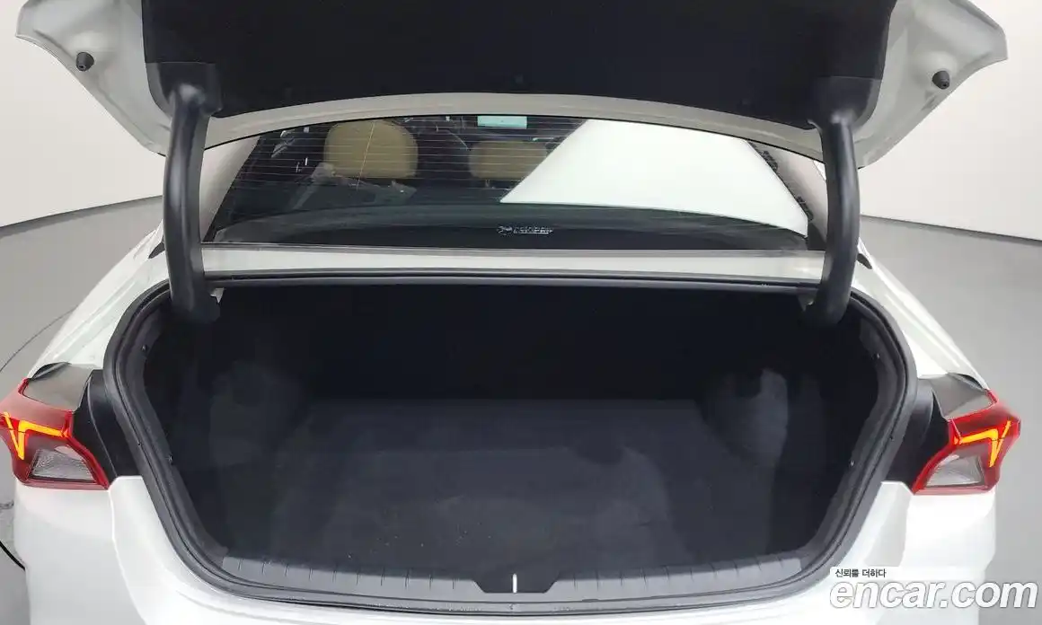 Kia K5 2023 2.0 Автомат в Москве № 108739, фото 20