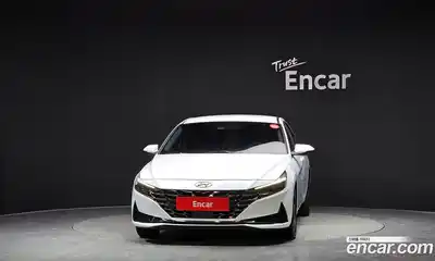 Hyundai Avante 2023 1.6 Автомат в Москве № 113651, миниатюра 3