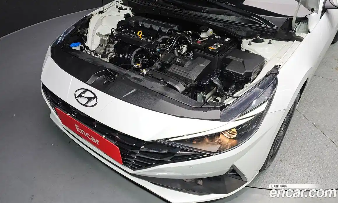 Hyundai Avante 2023 1.6 Автомат в Москве № 113651, фото 6