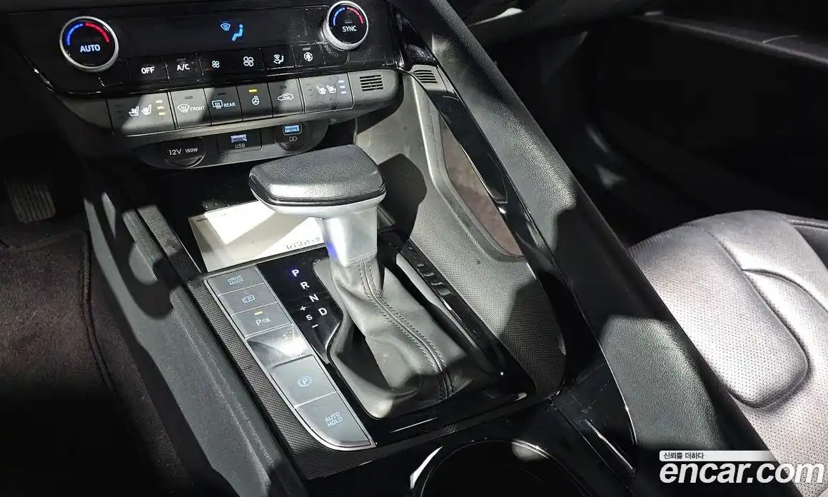 Hyundai Avante 2023 1.6 Автомат в Москве № 113651, фото 9