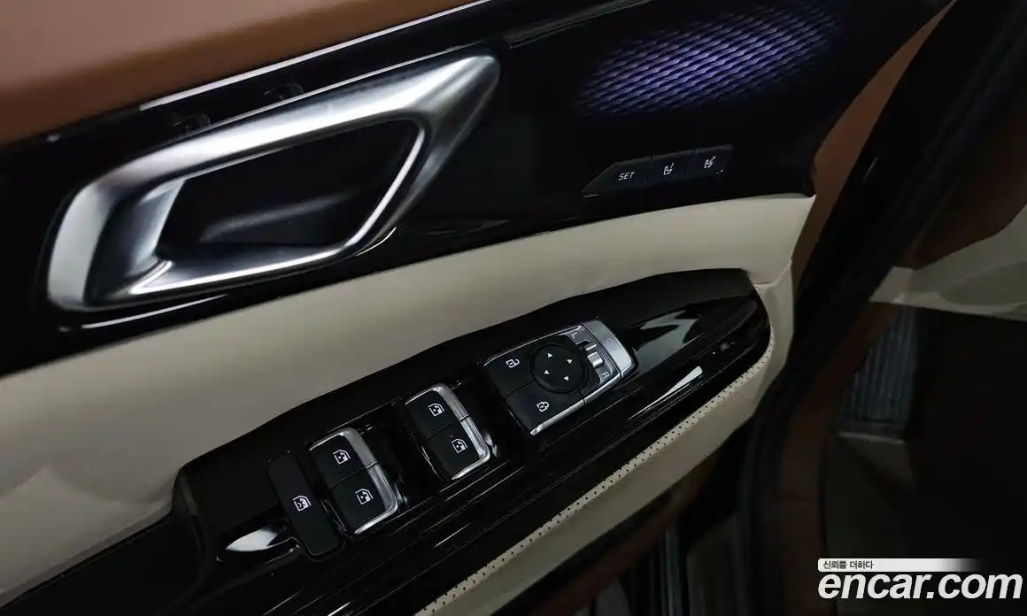 Kia Canival 2023 3.5 Автомат в Москве № 122414, фото 14