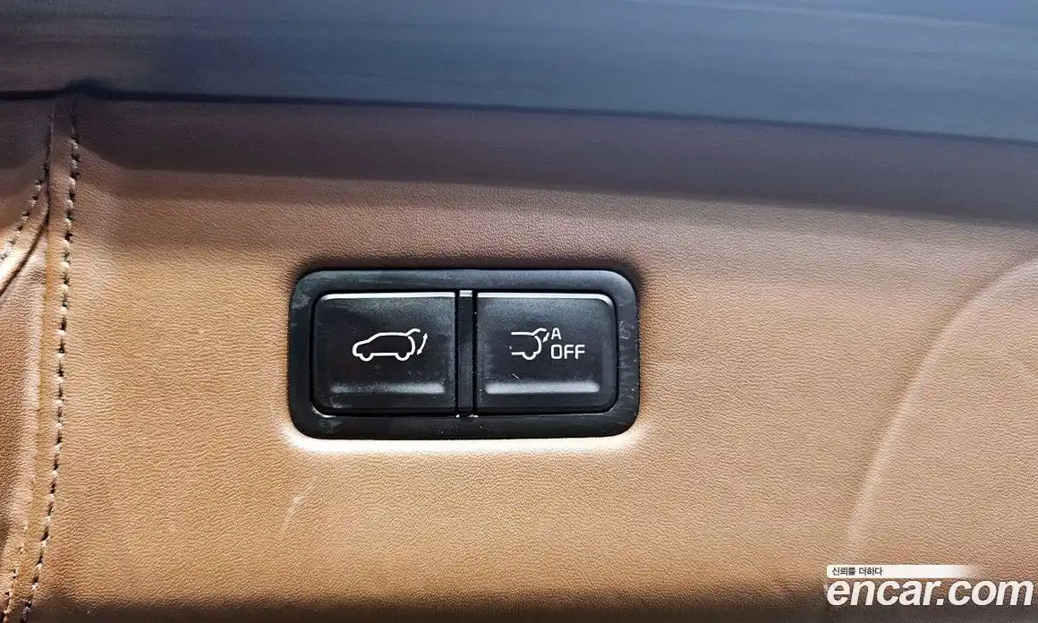 Kia Canival 2023 3.5 Автомат в Москве № 122414, фото 20