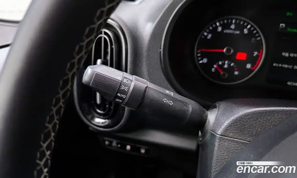 Kia Morning 2022 1.0 Автомат в Москве № 124580, фото 17