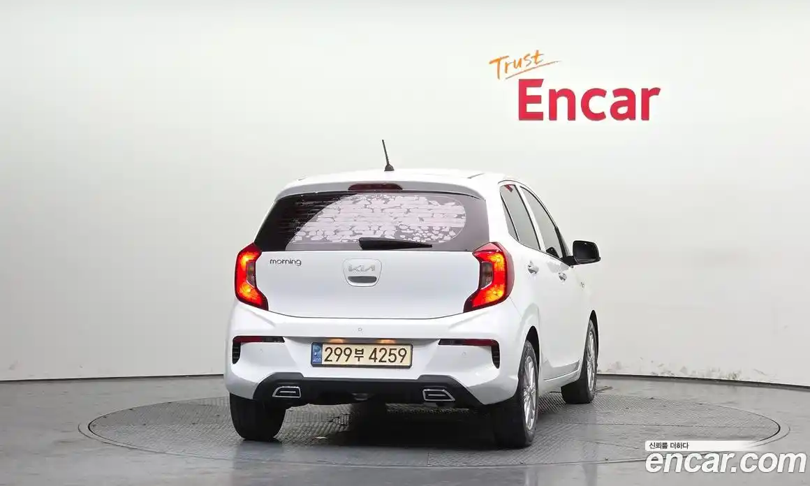 Kia Morning 2022 1.0 Автомат в Москве № 124580, фото 4