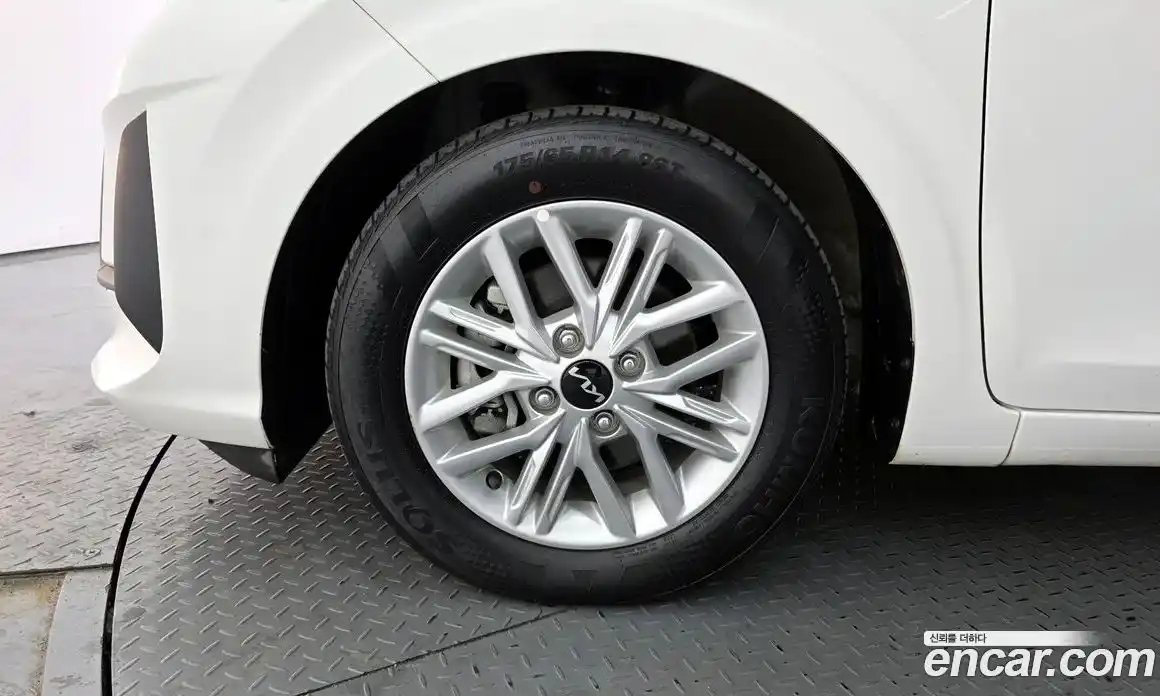 Kia Morning 2022 1.0 Автомат в Москве № 124580, фото 5