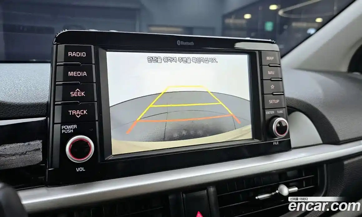 Kia Morning 2017 1.0 Автомат в Москве № 124747, фото 16