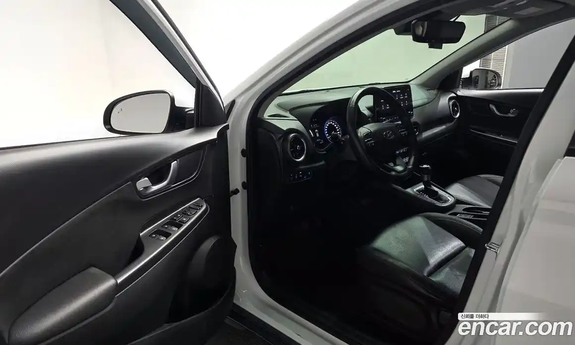 Hyundai Kona 2023 1.6 Автомат в Москве № 127242, фото 12