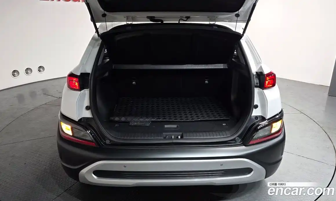 Hyundai Kona 2023 1.6 Автомат в Москве № 127242, фото 20