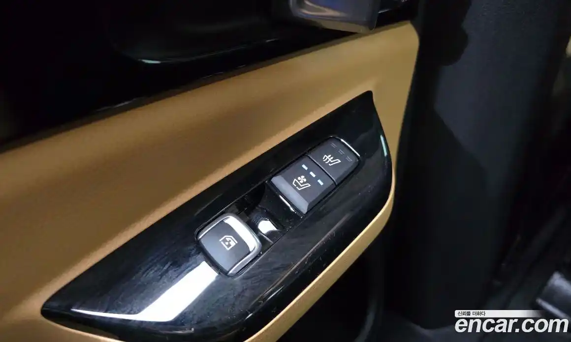 Kia Canival 2022 3.5 Автомат в Москве № 128679, фото 18