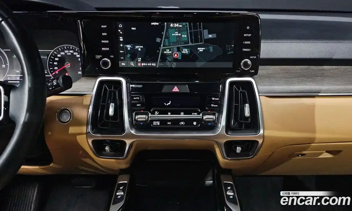 Kia Sorento 2022 1.6 Автомат в Москве № 132474, фото 14