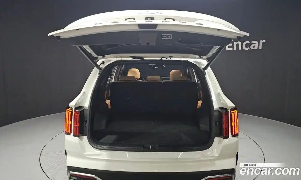 Kia Sorento 2022 1.6 Автомат в Москве № 132474, фото 19