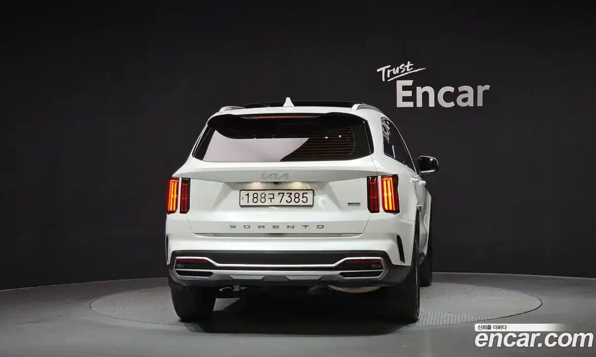 Kia Sorento 2022 1.6 Автомат в Москве № 132474, фото 4