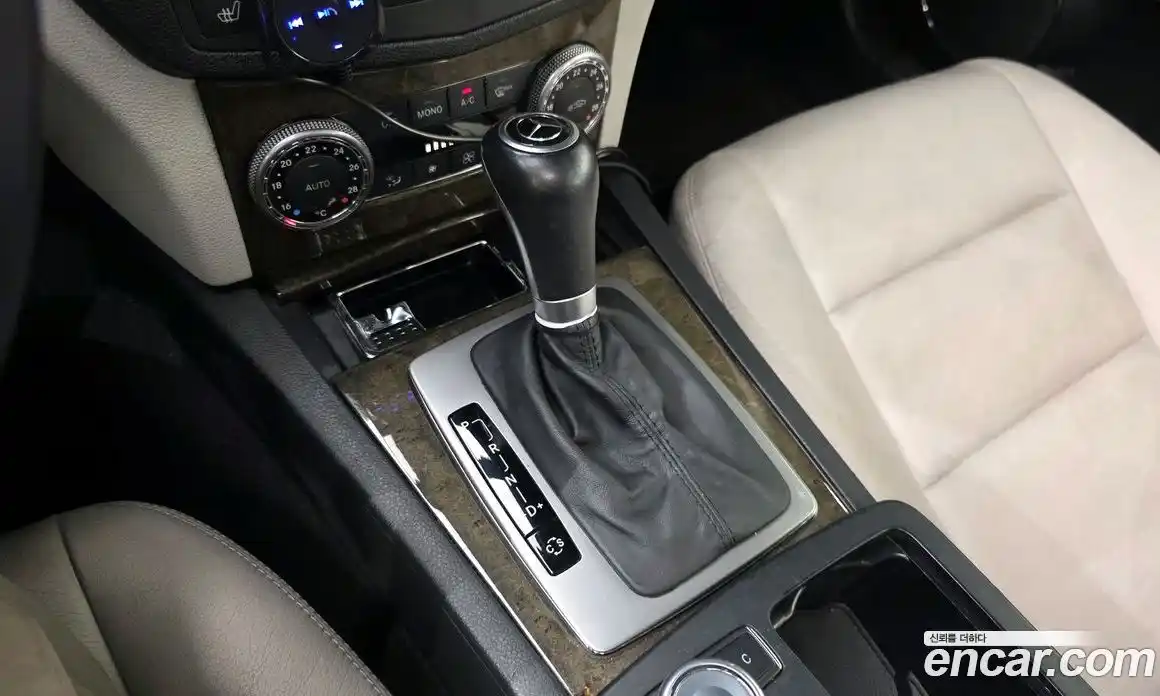 Mercedes-Benz C-Class 2009 1.8 Автомат в Москве № 137061, фото 9