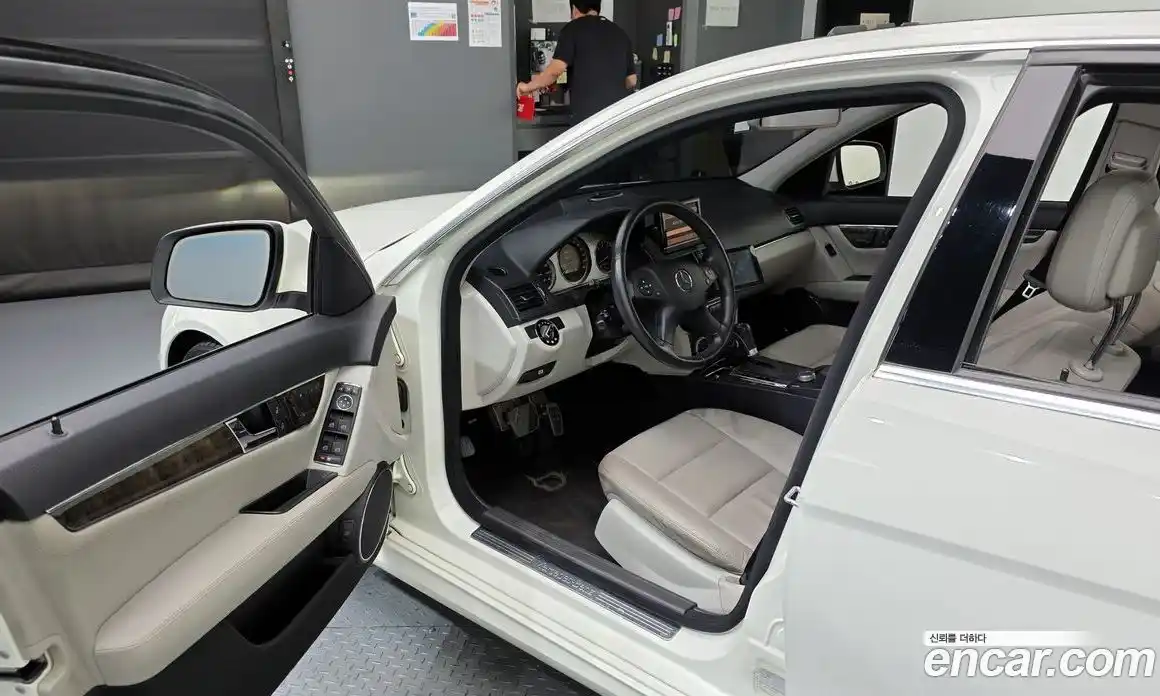 Mercedes-Benz C-Class 2009 1.8 Автомат в Москве № 137061, фото 10