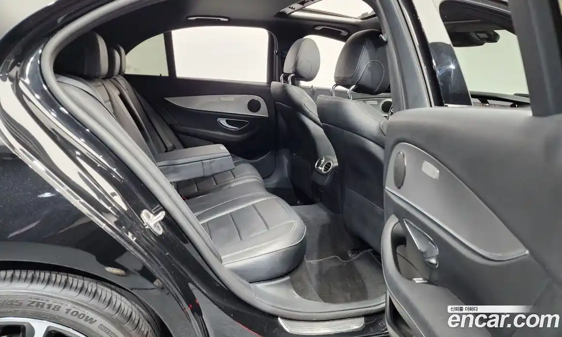 Mercedes-Benz E-Class 2020 2.0 Автомат в Москве № 137212, фото 12