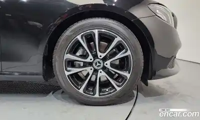 Mercedes-Benz E-Class 2020 2.0 Автомат в Москве № 137212, миниатюра 5