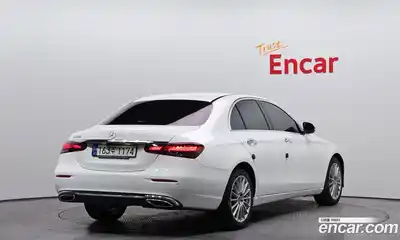 Mercedes-Benz E-Class 2021 2.0 Автомат в Москве № 142665, миниатюра 2